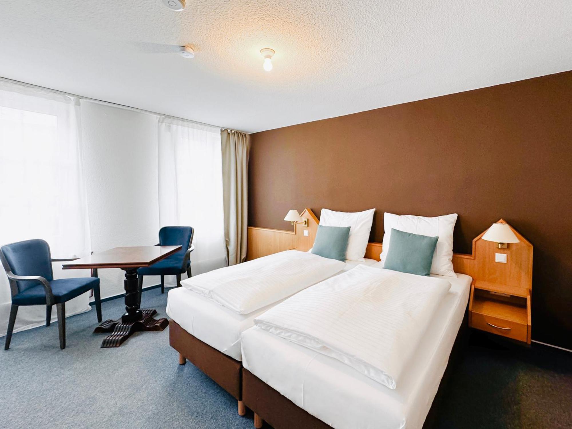 Hotel & Gaestehaus Seehof 3*
